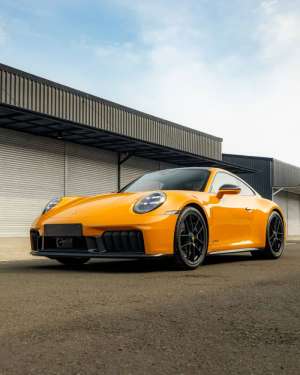 Jual bekas Porsche 911 Carrera GTS T-Hybrid Coupe 992.2 2025,lokasi di  