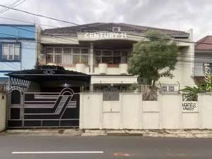Posisi rumah sangat strategis akses dekat daerah Bintaro Jaya - Jakarta Selatan. lokasi di Jakarta Selatan, tersedia melalui melalui situs Olx