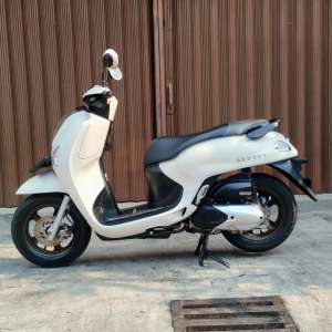 Prestige All New Honda Scoopy 110 CC Prestige Tahun 2025 ISTIMEWA lokasi di  , tersedia melalui melalui situs Olx