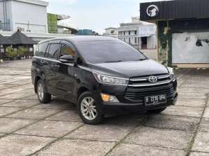 Jual bekas rareToyota kijang Innova G bensin Mt manual hitam 2017 2016 2018,lokasi di  