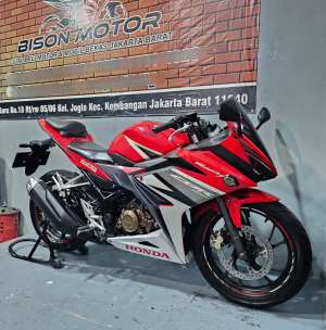Jual bekas Rawatan HONDA NEW CBR 150R FI LED FACELIFT 2018 cbr150r cbr 150 r,lokasi di Jakarta Barat