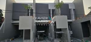 Ready 2 Unit Rumah Manyar Tirtoasri Kualitas Rumah Premium lokasi di Surabaya Kota, tersedia melalui melalui situs Olx