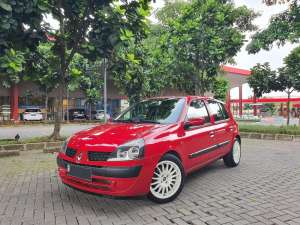 RENAULT CLIO ISTIMEWA KOLEKTOR ORI CAT lokasi di  , tersedia melalui melalui situs Olx