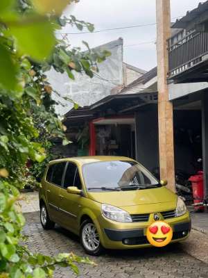 Renault Koleos 2006 Bensin lokasi di  , tersedia melalui melalui situs Olx