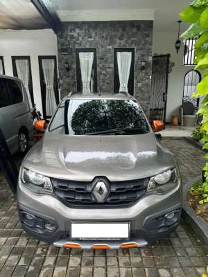 Jual bekas Renault KWID Climber 2020 - city car irit 85 juta nego,lokasi di  