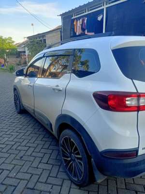 Jual bekas Renault Triber 2020 Bensin,lokasi di Lebak Kab.