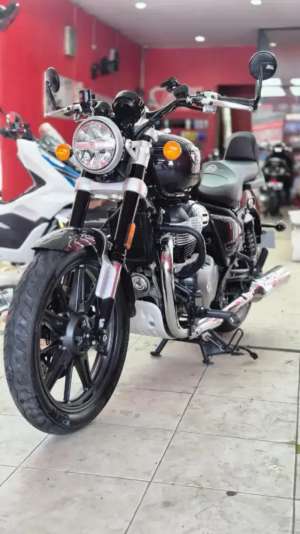 Jual bekas Royal enfield super meteor 650,lokasi di  
