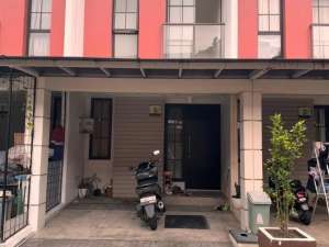 Rumah 15 Mnt ke CBD Ciledug Family Hadap Utara Siap KPR J-34791 lokasi di Tangerang Kota, tersedia melalui melalui situs Olx