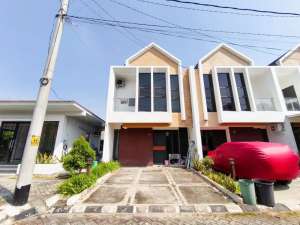 Rumah 17 Menit ke Mall Cipinang Indah SHM 2 Lt Siap KPR J-31846 lokasi di Bekasi Kota, tersedia melalui melalui situs Olx