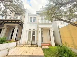 Rumah 2 Lantai Bagus Sekali View Pegunungan Sentul City, Bogor lokasi di Bogor Kota, tersedia melalui melalui situs Olx