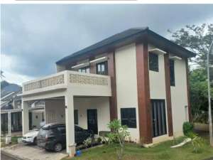 RUMAH 2 LANTAI HOOK CLUSTER NEO CATALONIA BSD ENB379 lokasi di Tangerang Selatan Kota, tersedia melalui melalui situs Olx