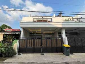 Rumah bangunan baru 2 lantai 1.5 M semi furnished di perumahan angkasapuri jatimekar jatiasih lokasi di Bekasi Kota, tersedia melalui melalui situs Olx