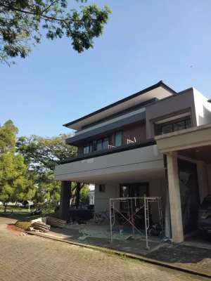 RUMAH BARU BANGUNAN MANDIRI The Eminent BSD LAYOUT PLONG lokasi di Tangerang Kab., tersedia melalui melalui situs Olx