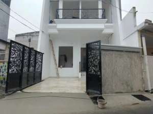 Rumah Baru Modern Klasik LT 84 di Kalisari Raya Cijantung Jakarta Timur lokasi di Jakarta Timur, tersedia melalui melalui situs Olx