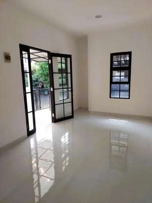 Rumah baru renovasi area graha bintaro dekat tol parigi lokasi di Tangerang Kota, tersedia melalui melalui situs Olx