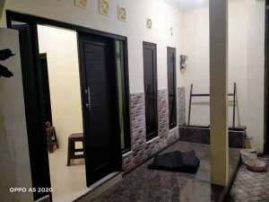 Rumah bisa untuk kost2an di area Tegalrejo Yogyakarta lokasi di Yogyakarta Kota, tersedia melalui melalui situs Olx