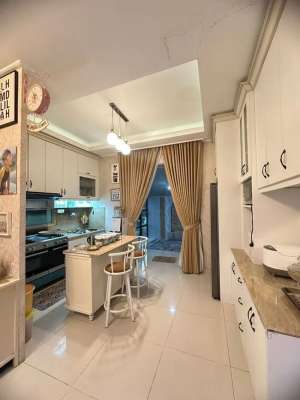 RUMAH CANTIK HOOK DI Pinewood Taman Banjar Wijaya Tangerang lokasi di Tangerang Kota, tersedia melalui melalui situs Olx