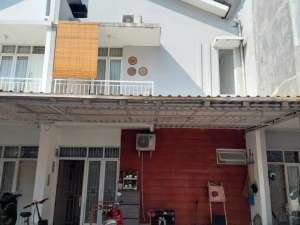 Rumah cantik siap huni area Graha raya Bintaro, Tangsel lokasi di Jakarta Selatan, tersedia melalui melalui situs Olx