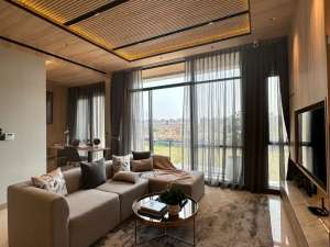 RUMAH GAYA JEPANG 3 LANTAI LOKASI TERBAIK lokasi di Tangerang Kab., tersedia melalui melalui situs Olx