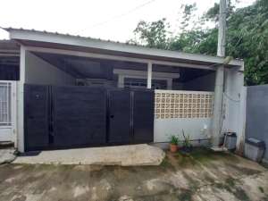 Rumah Hadap Timur SHM 6 Mnt ke Depok Town Center Dibantu KPR J-34418 lokasi di Depok Kota, tersedia melalui melalui situs Olx