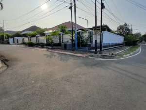 rumah hitung tanah di komplek waringin permai jatiwaringin jakarta timur lokasi di Jakarta Timur, tersedia melalui melalui situs Olx