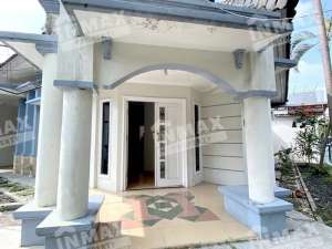 RUMAH HOOK PERMATA JINGGA MALANG,CLUSTER DEPAN,FULL PERABOT,SHM lokasi di Malang Kota, tersedia melalui melalui situs Olx