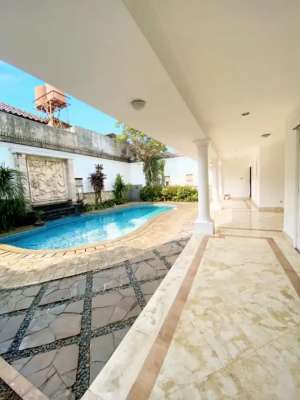 Rumah hunian classic di area premium Fatmawati lokasi di Jakarta Selatan, tersedia melalui melalui situs Olx