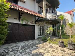 Rumah Klasik Araya Cluster Favorit Lingkungan Asry lokasi di Malang Kota, tersedia melalui melalui situs Olx