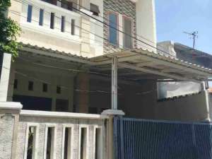 RUMAH MEWAH MODERN DI KOMPLEK ABADI DUREN SAWIT lokasi di Jakarta Timur, tersedia melalui melalui situs Olx