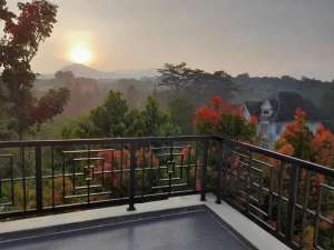 RUMAH POSISI HOOK FULL FURNISH DI SENTUL CITY, BOGOR lokasi di Bogor Kota, tersedia melalui melalui situs Olx