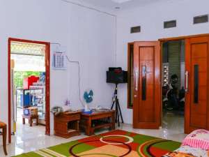 Rumah Terawat Luas 2 Lt di Depok 15 Menit ke Stasiun Siap Huni J-21179 lokasi di Depok Kota, tersedia melalui melalui situs Olx