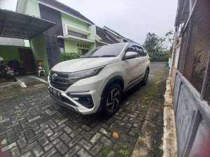 Jual bekas Rush GR Sport AT 2021,lokasi di  