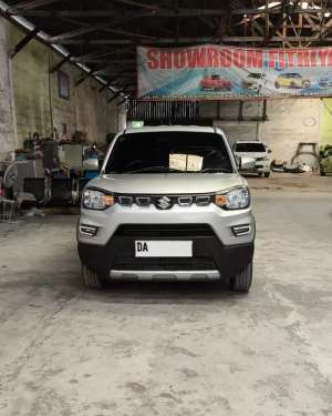 Jual bekas S-Presso 1.0 2024 AGS,lokasi di Banjarmasin Kota