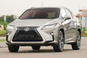 Jual bekas Serba Privilege Lexus RX200 Luxury 2.0 2017 Sonic Titanium 530i c300,lokasi di  