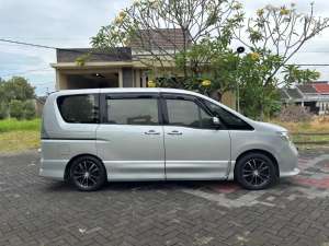 Jual bekas SERENA High Way Star,lokasi di Sidoarjo  Kab.