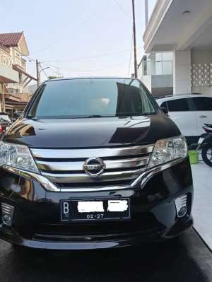 Jual bekas Serena Highway Star 2014 Siap Pakai tanpa PR,lokasi di Depok Kota