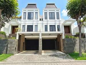 SEWA RUMAH AMERICAN TROPIS KENJERAN INDAH lokasi di Surabaya Kota, tersedia melalui melalui situs Olx