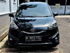 Jual bekas Sienta V MT 2017 Hitam DP 5jt Cash Atau Kredit Terbaik SeOLX,lokasi di  