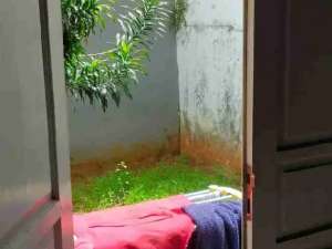 Spec Rangka Atap Baja RinganPondasi Batu KaliDinding Bata Merah Tingkat Belakang AlamatPerum Bintang Metropol, jl. Bintang Raya Rt 007 Rw 013 - Perwira - Bekasi Utara.1. Luas Tanah 135 m22. Luas bangunan90 m23. Dimensi 15 X 9 m lokasi di Bekasi Kota, tersedia melalui melalui situs Olx