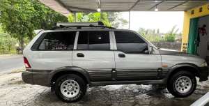 Jual bekas SsangYong Musso 2002 Bensin,lokasi di  