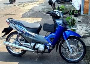 Jual bekas Supra fit new 2006 blok silver jepang,lokasi di  