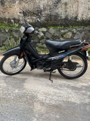 Suzuki Crystal 1990 lokasi di  , tersedia melalui melalui situs Olx