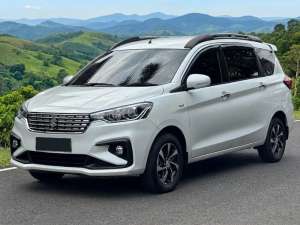 Jual bekas Suzuki Ertiga GX 1.4 Manual Tgn 1 darii baru Terwat,lokasi di Gresik Kab.