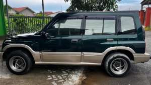 Suzuki Escudo 2000 Bensin lokasi di  , tersedia melalui melalui situs Olx