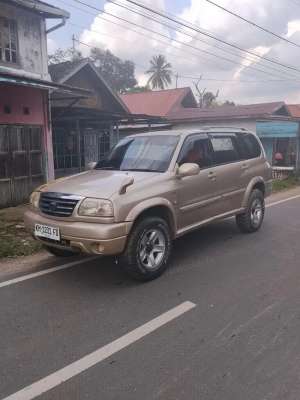 Jual bekas Suzuki Escudo 2003 Bensin,lokasi di  