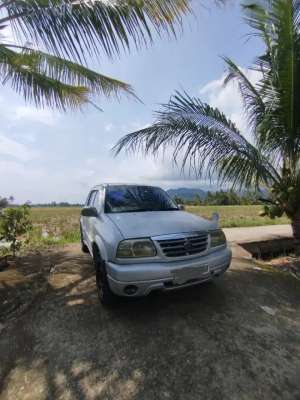 Suzuki escudo 42 2,0 2001 manual lokasi di  , tersedia melalui melalui situs Olx