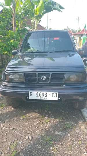 Suzuki escudo jlx lokasi di  , tersedia melalui melalui situs Olx