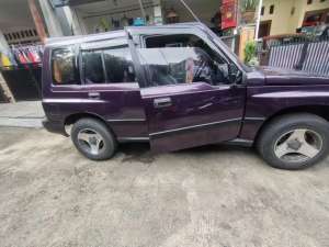 Suzuki escudo mewah lokasi di  , tersedia melalui melalui situs Olx
