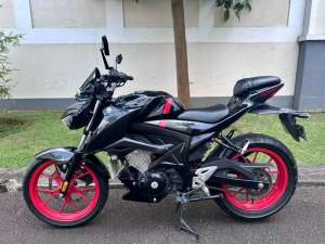 Jual bekas SUZUKI GSX S 150 2019 KEYLESS NAKED STREET FIGHTER,lokasi di  