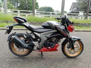 SUZUKI GSX S150 lokasi di  , tersedia melalui melalui situs Olx